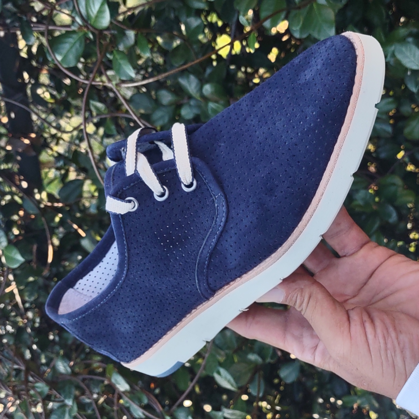 Johnston & Murphy Womens Suede Perforated Low Top Sneakers Blue
